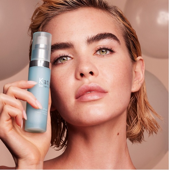 💦 Kate Somerville HydraKate Recharging Serum - Picture 6 of 11